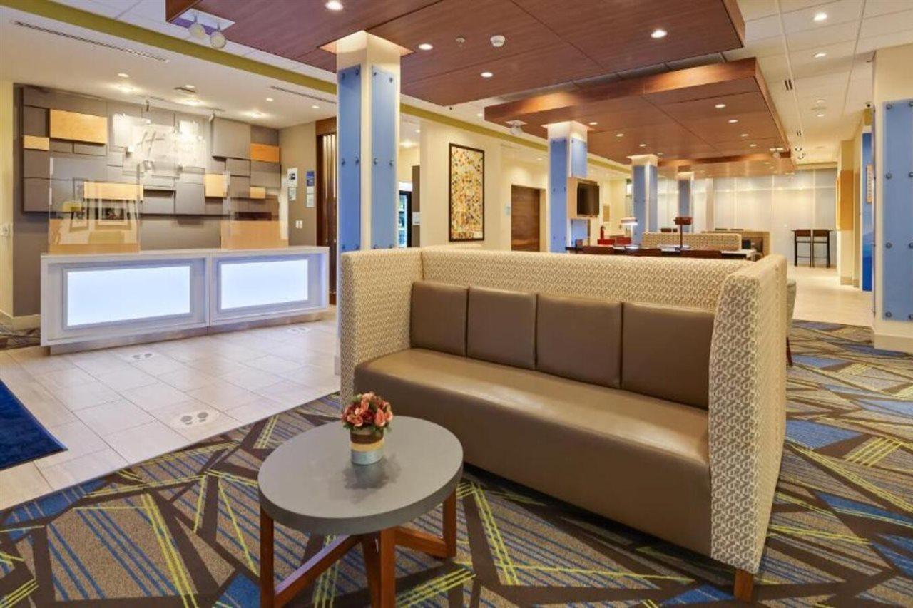 Holiday Inn Express & Suites - Latta, An Ihg Hotel Exterior foto